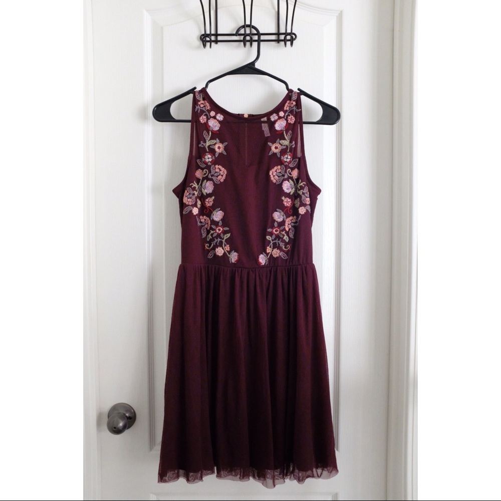 XHILARATION Burgundy Floral Dress